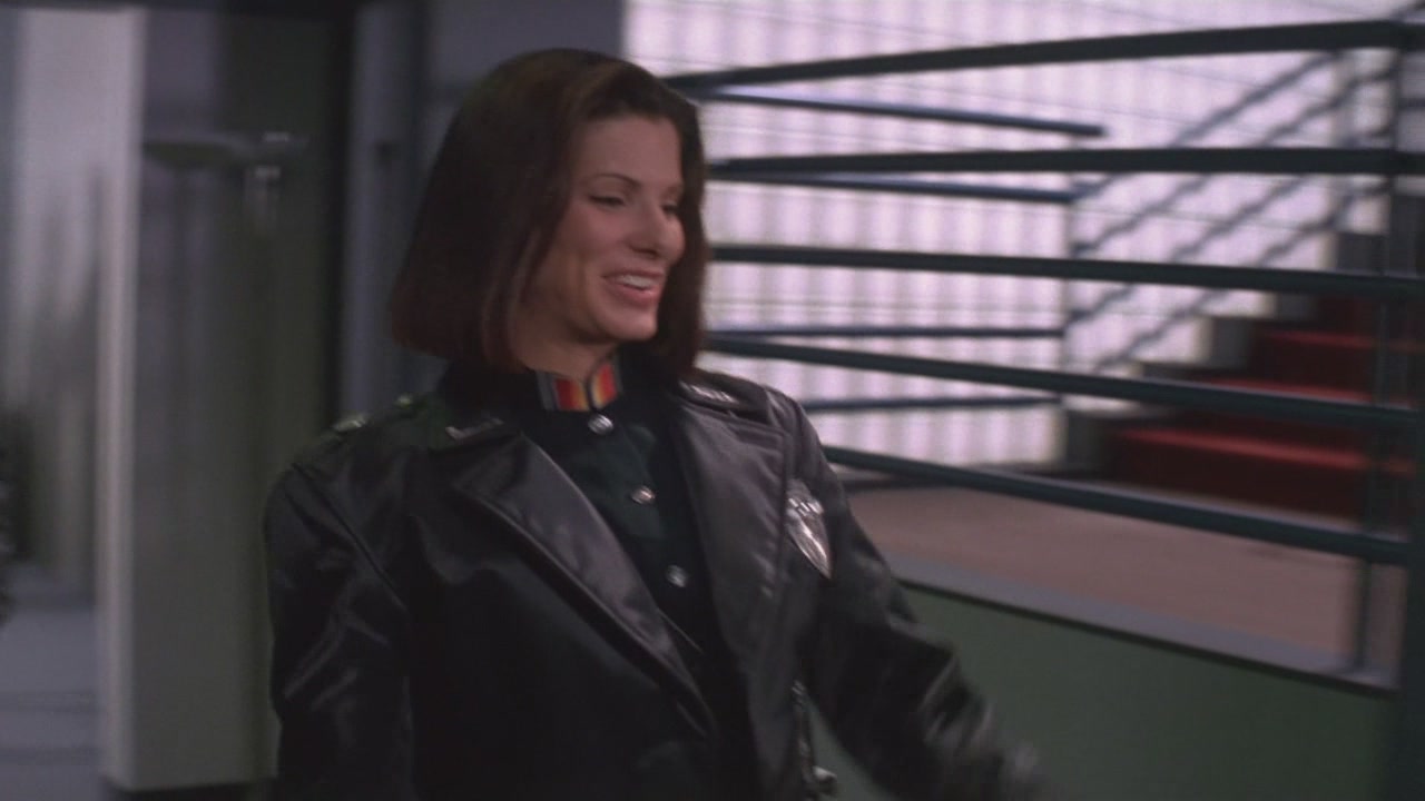 Film Screencaptures Demolition Man 0040 Adoring Sandra Bullock