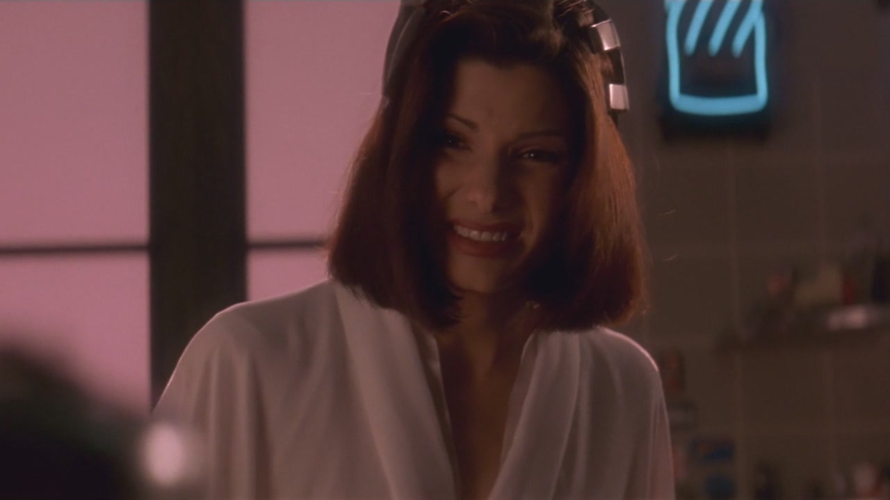 Film Screencaptures Demolition Man 0633 Adoring Sandra Bullock